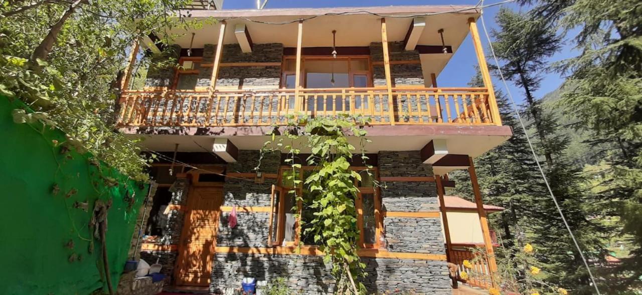 The Himalayan Heaven Apartman Jibhi Kültér fotó